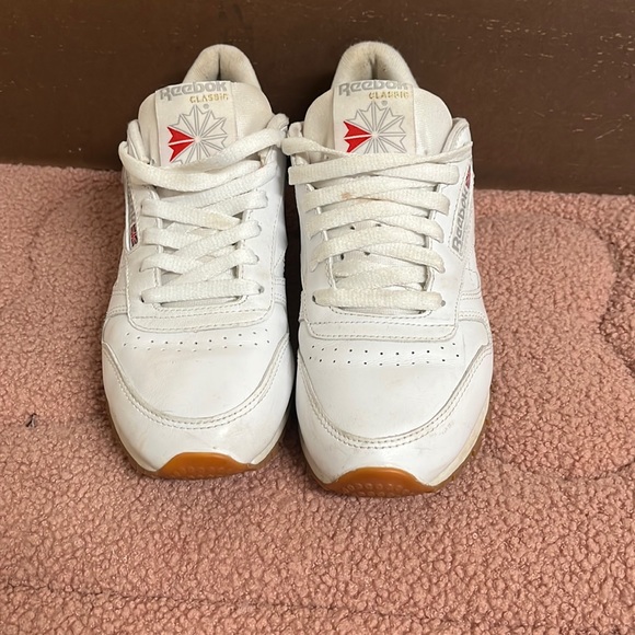 Reebok classic shoe - Picture 1 of 4